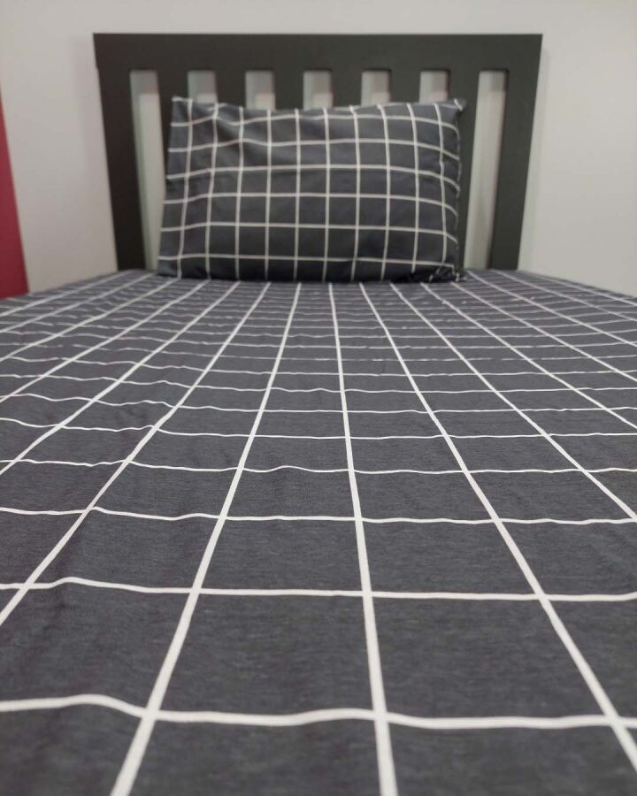 Kareli Siyah Lastikli Çarşaf Seti Tek Kişilik | Kaymaz, Solmaya Dayanıklı  - 2