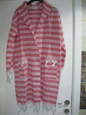 Saraylı Peştemal Bornoz Kapşonlu - 4