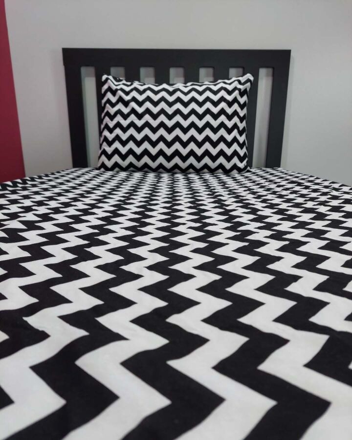 Zigzag Siyah Lastikli Çarşaf Seti Tek Kişilik | Kaymaz, Solmaya Dayanıklı - 2